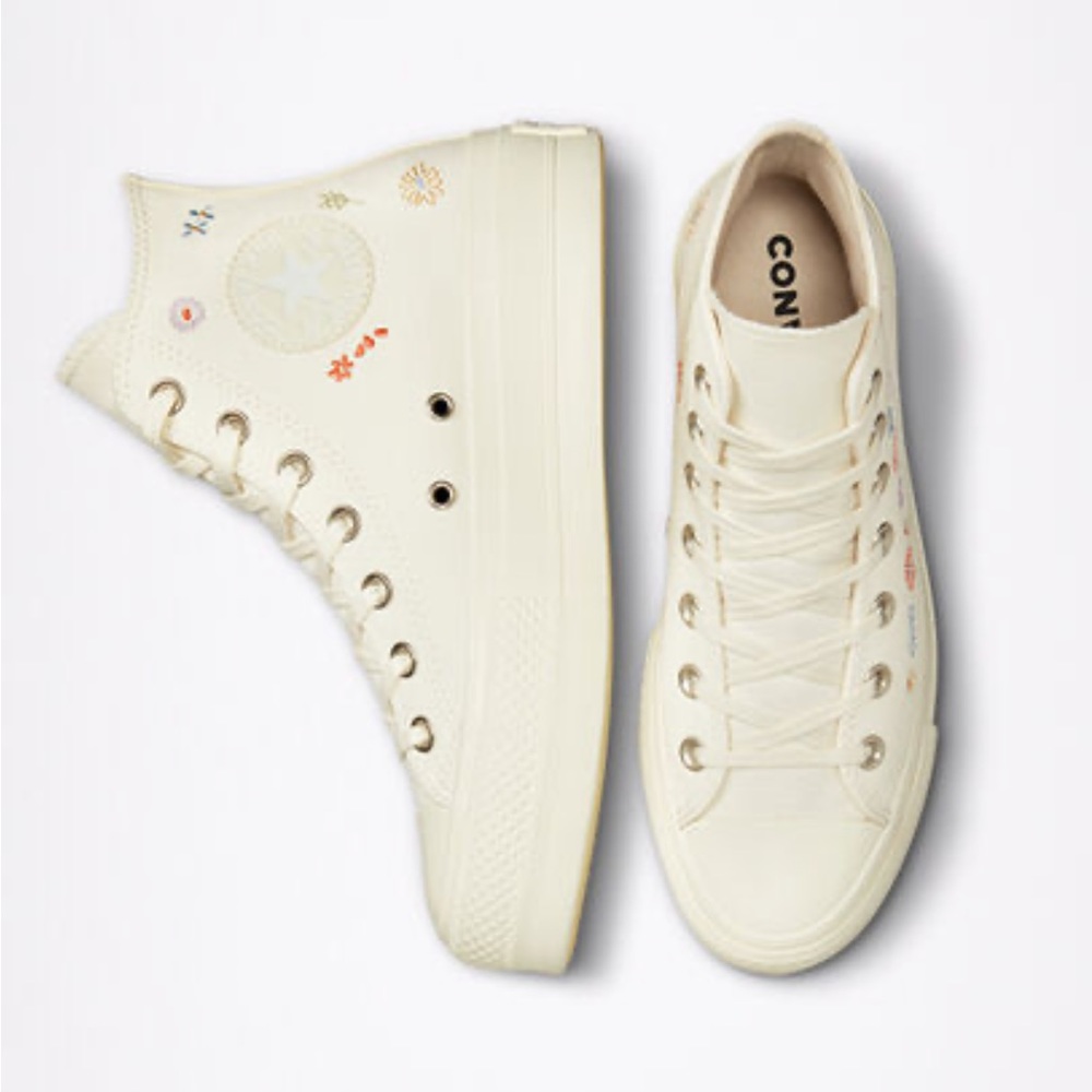 Chuck Taylor All Star Lift Platform Embroidered Floral